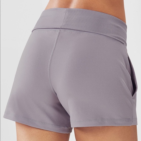 Fabletics Maj Short Jasmine Purple Size Medium 💜 - Picture 3 of 7
